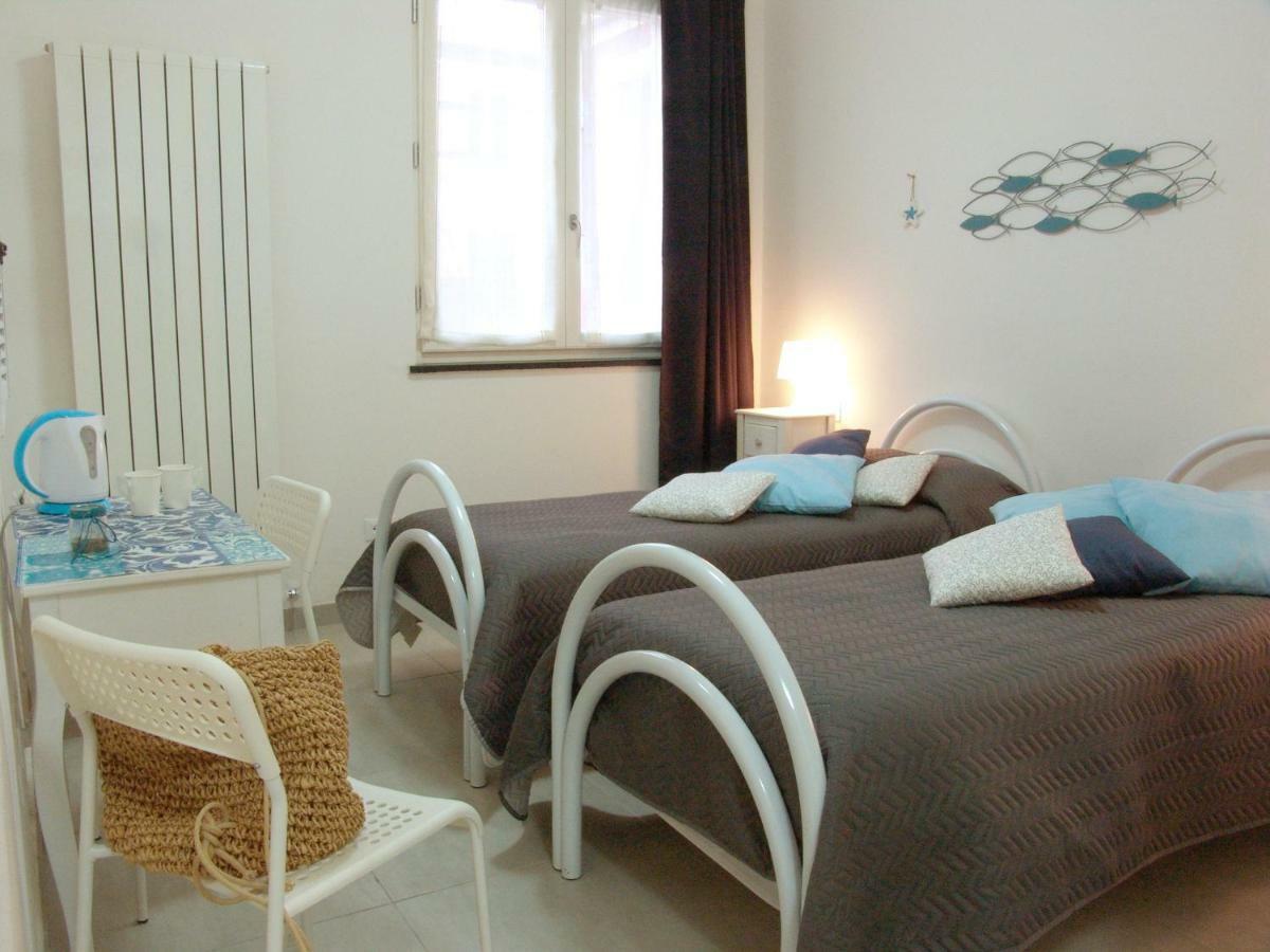 Hotel Le Onde Levanto Esterno foto